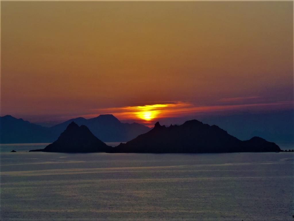 Sunset Mavi Villa Тургутрейс Екстериор снимка